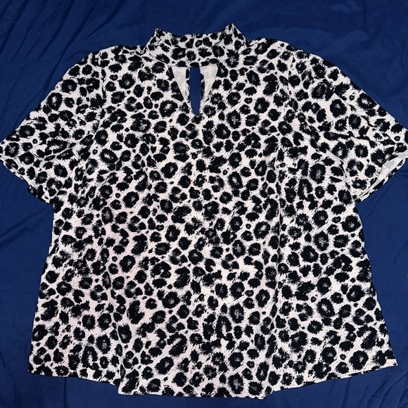 Lane Bryant Leopard Choker Top - Picture 2 of 6